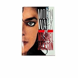 Moonwalk by Michael Jackson Book 🕴🏻